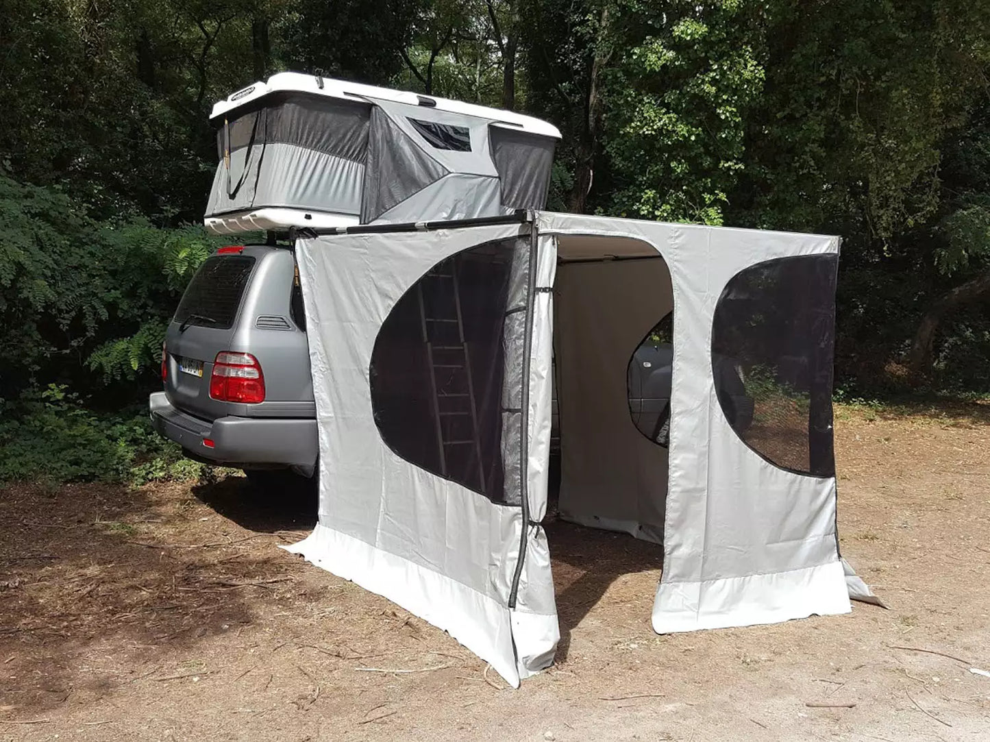 James Baroud Classic Awning walls